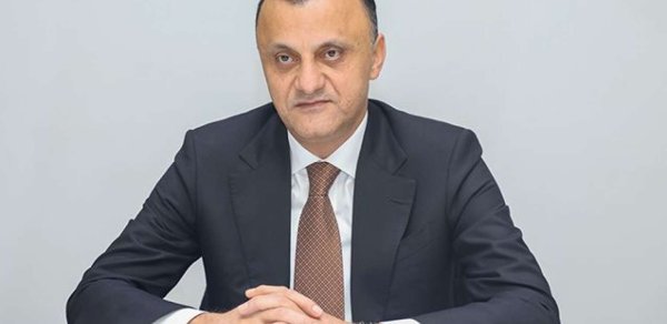 Vüqar Qurbanovun qohumu vəzifədən azad edildi