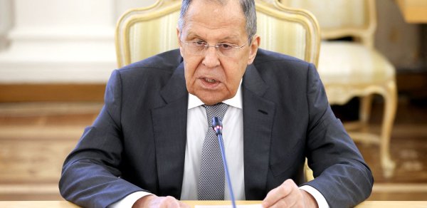 Lavrov: Ermənistanın Avropa İttifaqına daxil olmaq istəyi tezliklə yoxa çıxacaq