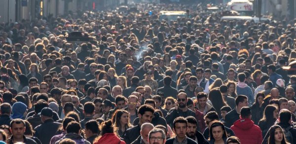 Tarixdə ilk: Dünyada yaşlı insanların sayı uşaqları geridə qoydu