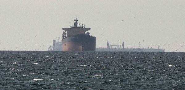 ABŞ Fars körfəzində İran tankerini vurdu