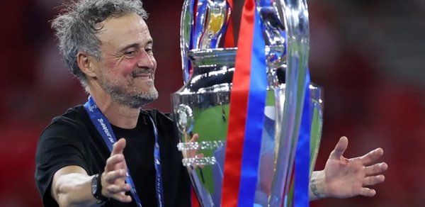 Luis Enrikenin illik maaşı bilindi