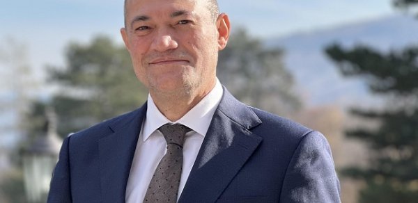 “İnsanları siniflərə bölmək məntiqli deyil” – Deputatdan sərt açıqlama
