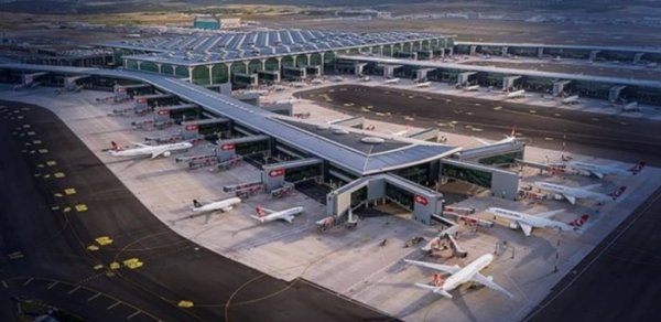 İstanbul aeroportunda yeni uçuş-enmə zolağı istifadəyə veriləcək