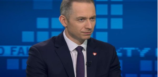 Polşa MN: Hərbçilərə hava məkanını pozan bütün obyektləri vurmaq hüququ verilib