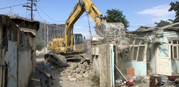 “Sovetski”də söküntü ərazisindən meyit tapıldı