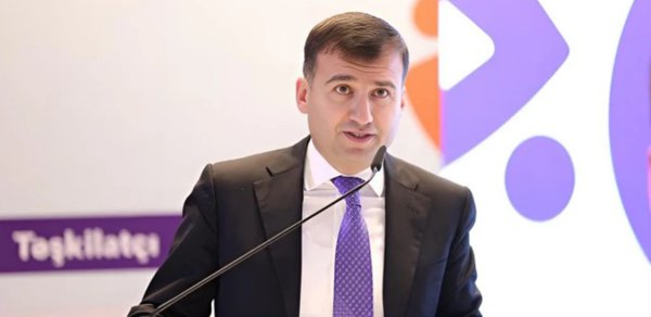 Azər Mursaqulov 3 şöbə müdirini işdən çıxardı