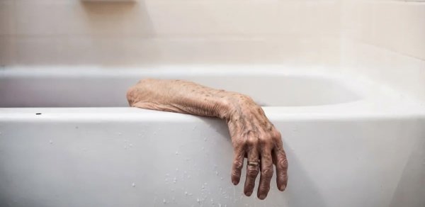 Hamamda bədbəxt hadisə: 64 yaşlı qadın öldü