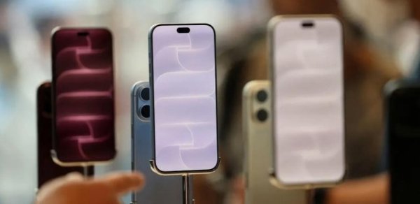 “iPhone” almağa gedənlər şoka düşdülər - Nazirlik HƏRƏKƏTƏ KEÇDİ