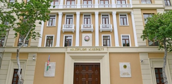 Azərbaycanda şagirdlərin geyim forması təsdiqləndi