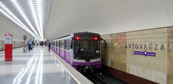 Sabahdan metronun bu stansiyalarına giriş pulsuz olacaq
