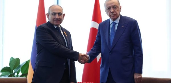 Ərdoğan Paşinyanı qəbul etdi