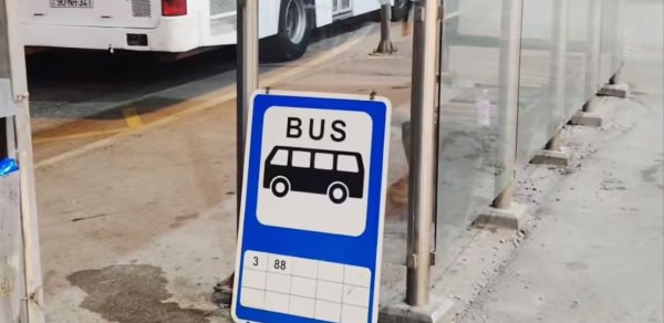Avtobus dayanacağında yaranan problem 4 gündür həll olunmur - AYNA-dan AÇIQLAMA