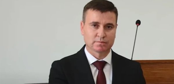 İşdən çıxarılan icra başçısı kimdir? - DOSYE