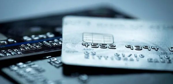 Bank kartlarına məhdudiyyətlə bağlı rəsmi açıqlama