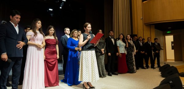 Humanitar Kollecin kollektivi Ağdamda “Musiqimiz – Kimliyimiz” konsert proqramı ilə çıxış edib - FOTOLAR