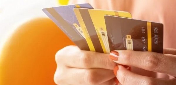 Bank kartlarında yeni qayda: Hansı kartlara məhdudiyyət qoyulacaq? - AÇIQLAMA