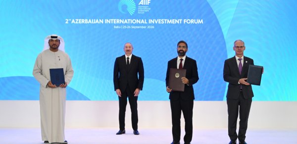 İmzalanmış sənədlər Prezidentin iştirakı ilə mübadilə edildi - FOTOLAR