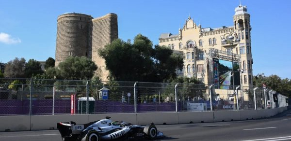 Sürücülərin NƏZƏRİNƏ: Bakı yollarında "Formula-1" məhdudiyyətlərinin bitəcəyi saat AÇIQLANDI