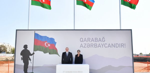 Prezidentlə xanımı Bakıdakı Zəfər parkında olub