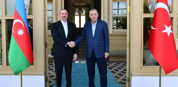 Ərdoğan İlham Əliyevə zəng etdi