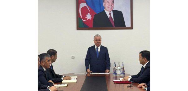 Gədəbəy Rayon İcra Hakimiyyətinin yeni başçısı kollektivə təqdim edilib