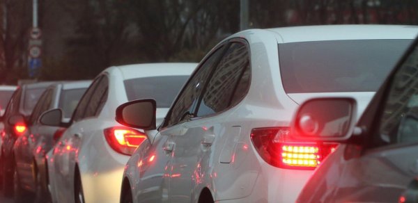 Bakıda sürücülərə xəbərdarlıq: Bu ərazidə sıxlıq yaranıb