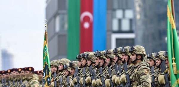 Hərbçilərin əməkhaqları artırılır