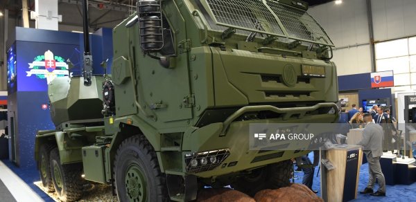 Slovakiyanın özüyeriyən minaatanı ADEX-2026-da nümayiş olunub - FOTO