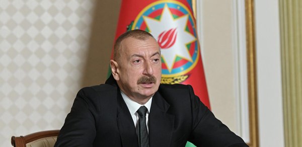 İlham Əliyev AQEM Media Forumunun iştirakçılarına müraciət ünvanlayıb