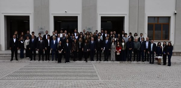 Əlaqələndirmə Qərargahının İşçi Qrupunun üzvləri Qarabağ Universitetində tələbələrlə görüş keçirib