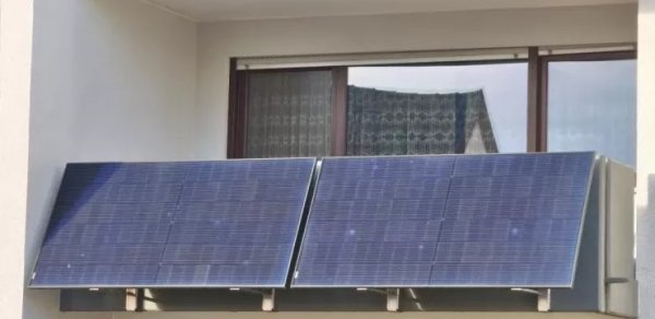 Bu ölkədə 1 milyondan çox ailə eyvanda günəş enerjisi istehsal edir