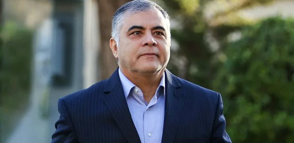 İranın neft naziri istefa verib