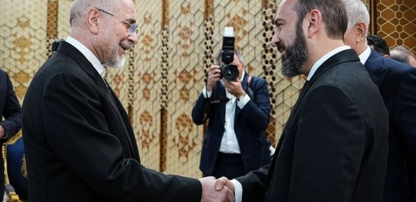 Qalibaf: Qafqaz xarici güclərin rəqabət meydanına çevrilməməlidir