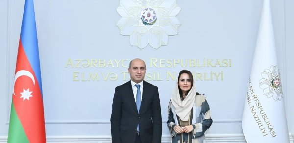 Təhsildə rəqəmsal transformasiya ətrafında fikir mübadiləsi aparılıb