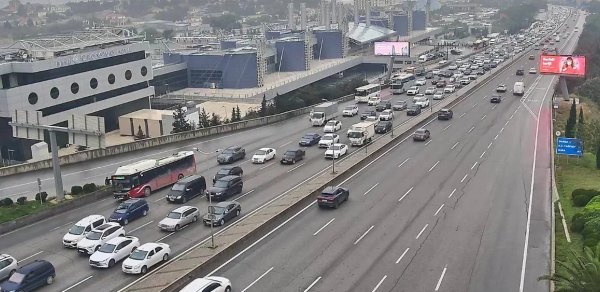 Bakıda bu yollarda sıxlıq var - SİYAHI