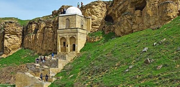 Diri Baba türbəsinin adı necə yaranıb? – Maraqlı faktlar