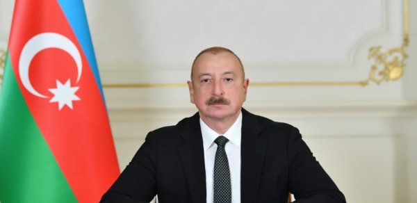 Prezidentdən mükafat və maaş əlavələri ilə bağlı mühüm fərman
