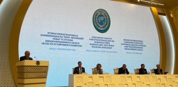 Əhliman Əmiraslanov Türkmənistanda beynəlxalq konfransda çıxış edib - FOTOLAR