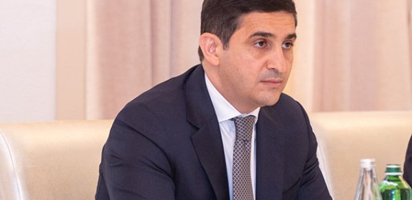 Məhkumlar niyə iş tapa bilmir? - Ədliyyə naziri səbəbi açıqladı