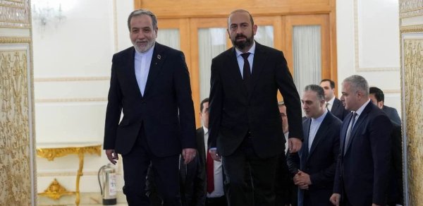 Ermənistan və İran XİN rəhbərləri ikitərəfli razılaşmaların icrasını müzakirə ediblər