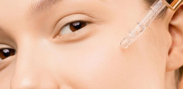 Retinol şirəsi: Bir stəkan için və cavanlaşın