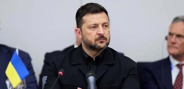 Zelenski: Putinə verilən "hədiyyələr" sülhə gətirib çıxarmayacaq