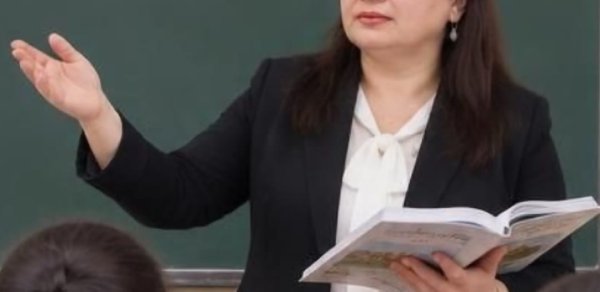 “Şagirdin geyim tərzi valideynin dünyagörüşünü nümayiş etdirməməlidir”