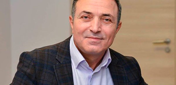 “Daxili sabitliyə zərər vurmaq heç bir tərəfə fayda gətirməz” - Mənsum İbrahimov