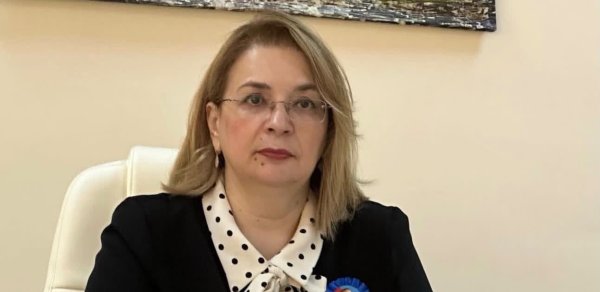“Məktəbli forması diqqətin təhsilə və biliyə yönəlməsinə kömək edir”