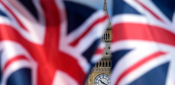 İran səfiri Böyük Britaniya XİN-in iddiasını rədd edib
