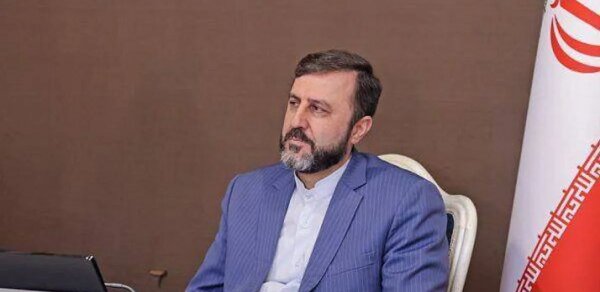 Qəribabadi: İran həm diplomatiya, həm də müdafiəyə hazırdır