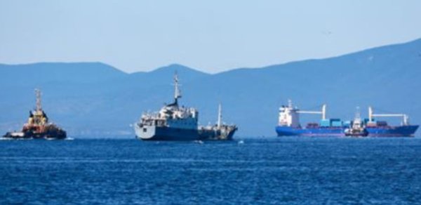 Fransa neft tankerini ələ keçirdi - Qanunsuz yanacaq daşıyırmış...