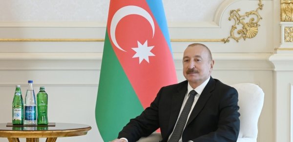 Dövlət başçısı: Laos Azərbaycan üçün dost ölkədir