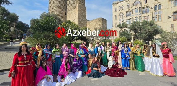 Bakıda "Kəlağayı yürüşü" keçirilir - FOTOLAR